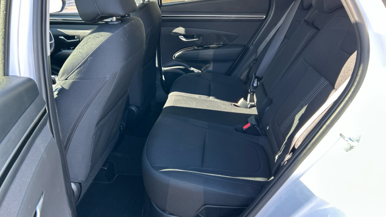 Hyundai TUCSON 1.6 TGDi Hybrid 230 SE Connect 5dr 2WD Auto Hybrid Estate